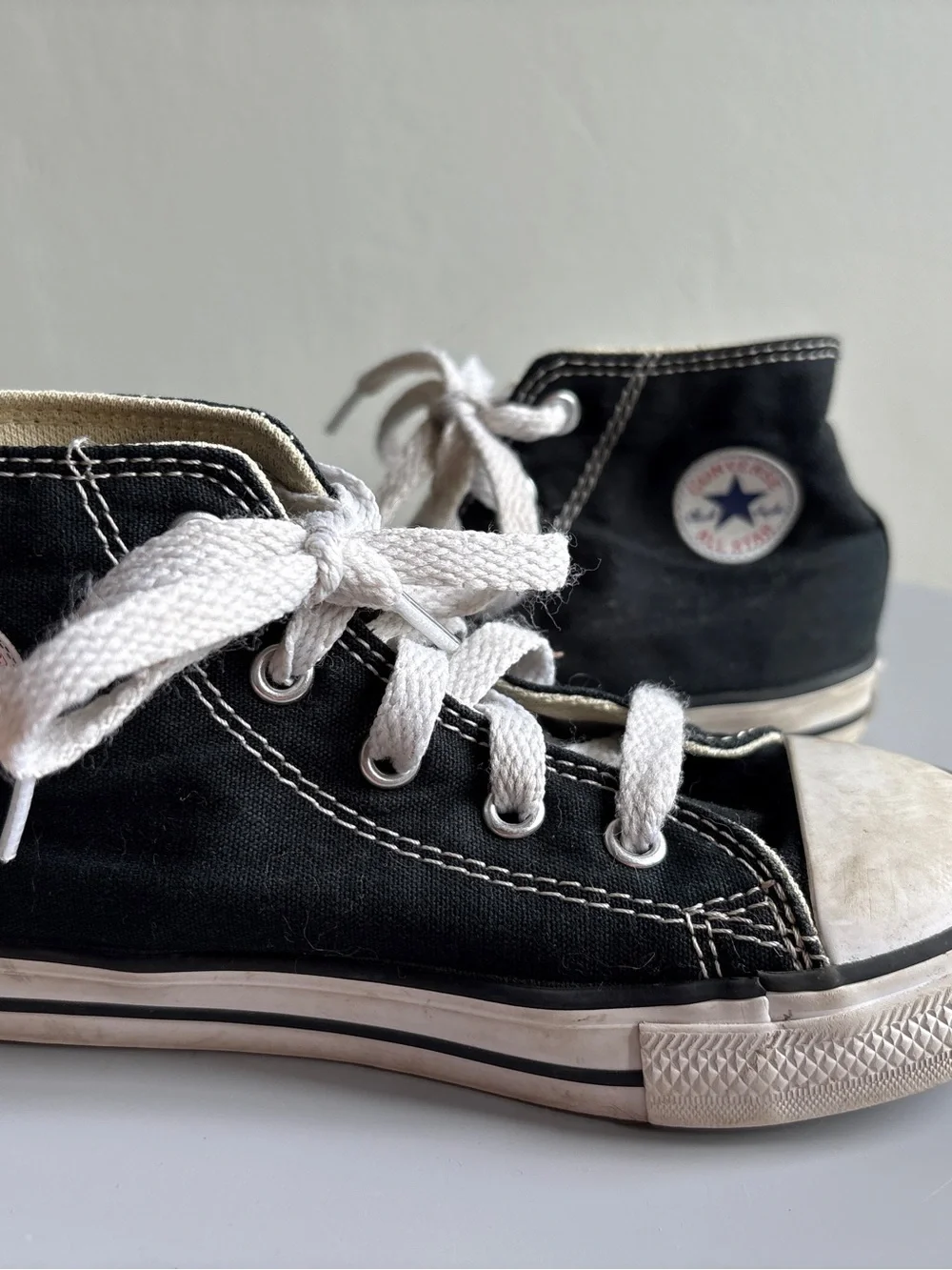 Converse Chuck Taylors, Black White. Toddler Sz 10. Unisex